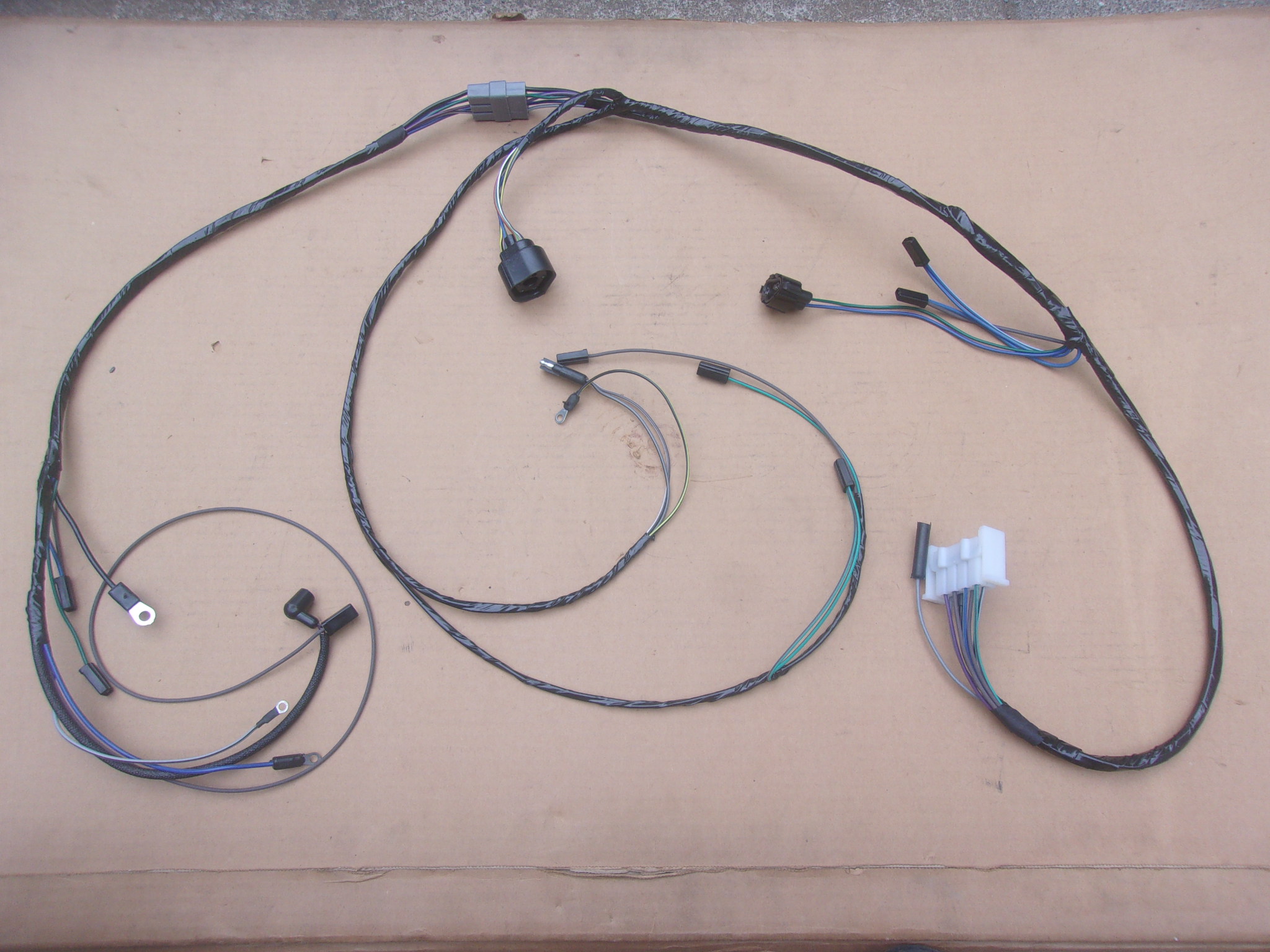 70 E BODY ENGINE HARNESS FOR HEMI W/ECU