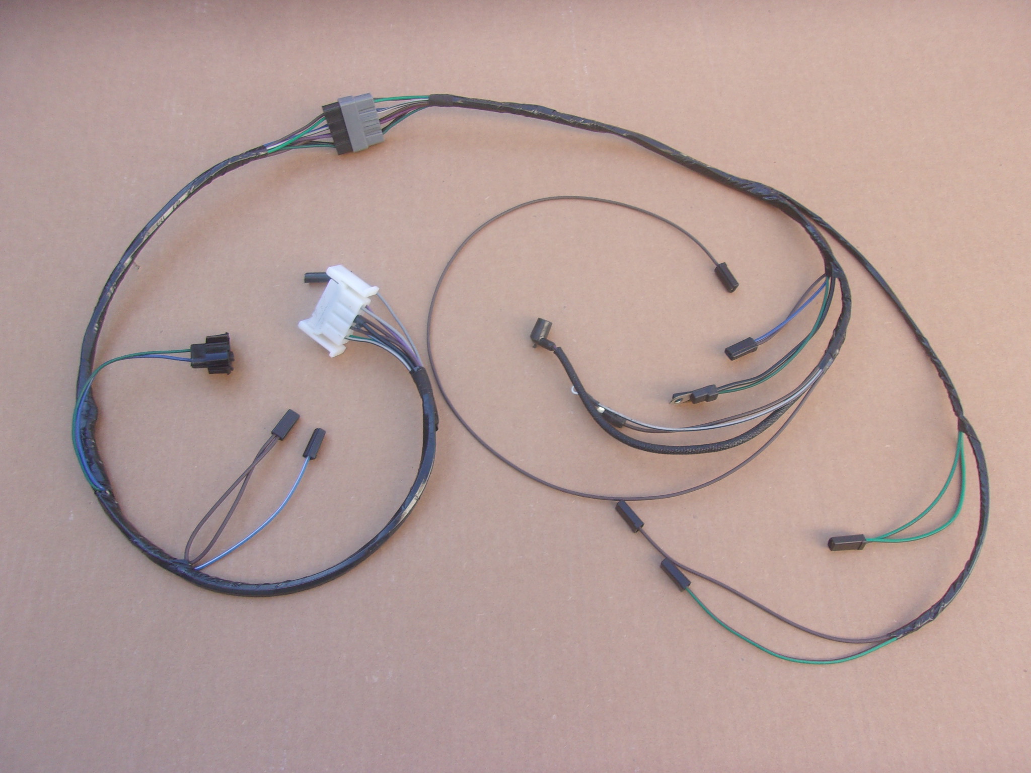 71 E BODY ENGINE HARNESS FOR HEMI W/POINTS