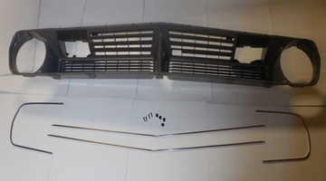 1970 Plymouth Barracuda / 'Cuda Grill Set