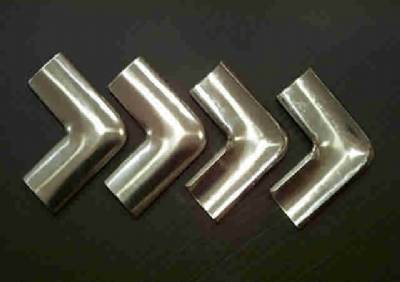 WINDSHIELD CORNER TRIM 67 A BODY