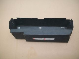 66-67 B BODY GLOVE BOX