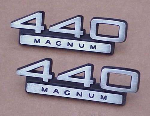 1966-68 Dodge 440 MAGNUM Emblem