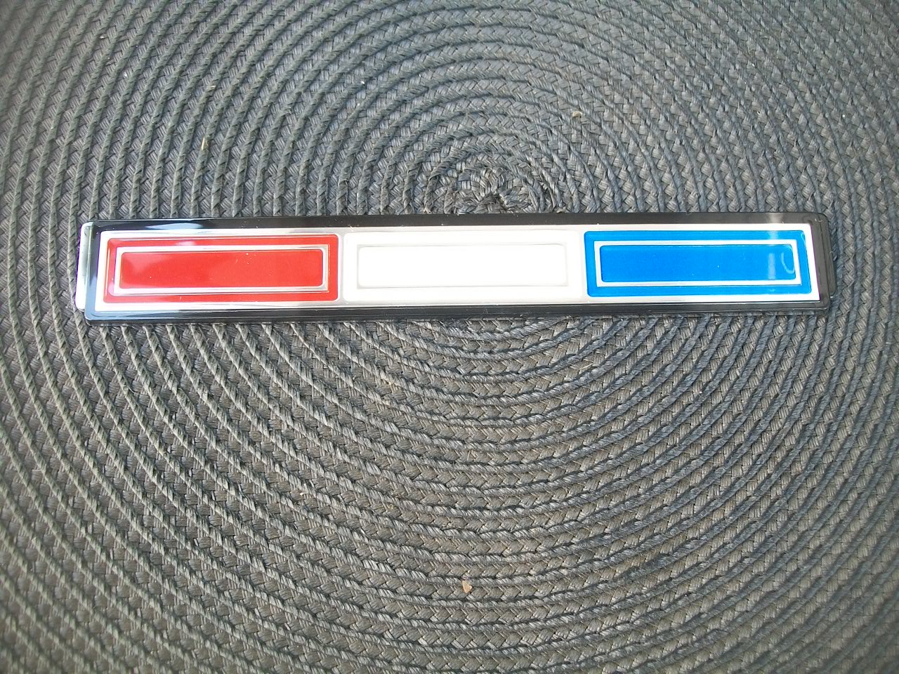 1968 Sport Fury Fender Medallion Plastic Insert