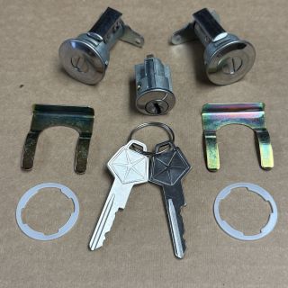 1966 - 1968 IGNITION AND DOOR LOCK SET W/ PENTASTAR