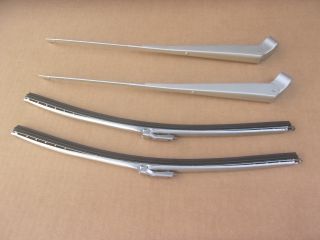 68-70 B BODY 15" WIPER ARMS