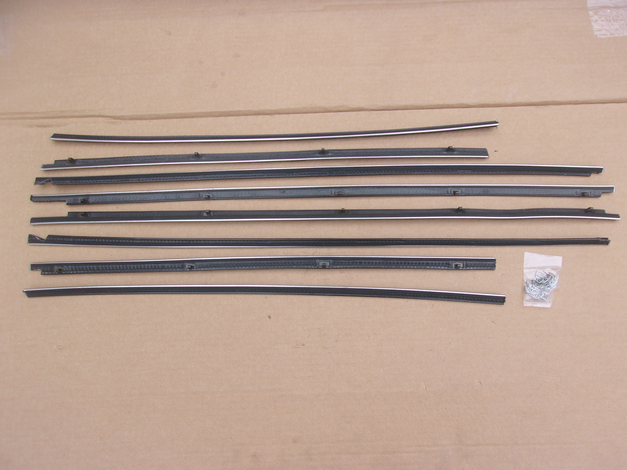 57-59 PLYMOUTH and DODGE HARDTOP BELT CATWHISKERS